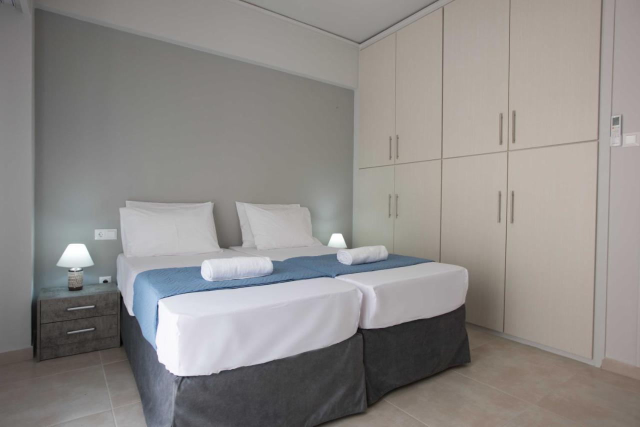 Spacious Close To Port-sites W/view 2 Appartement