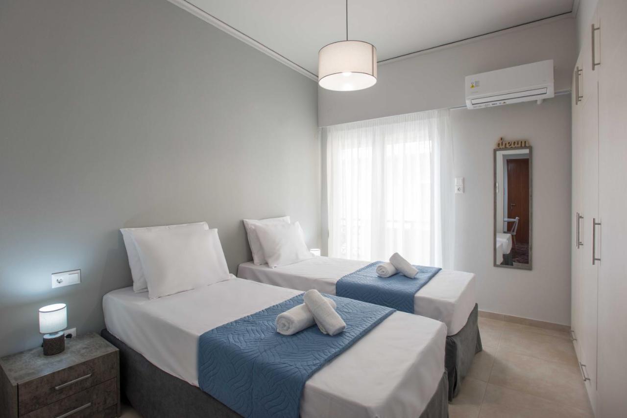 Spacious Close To Port-sites W/view 2 Appartement *